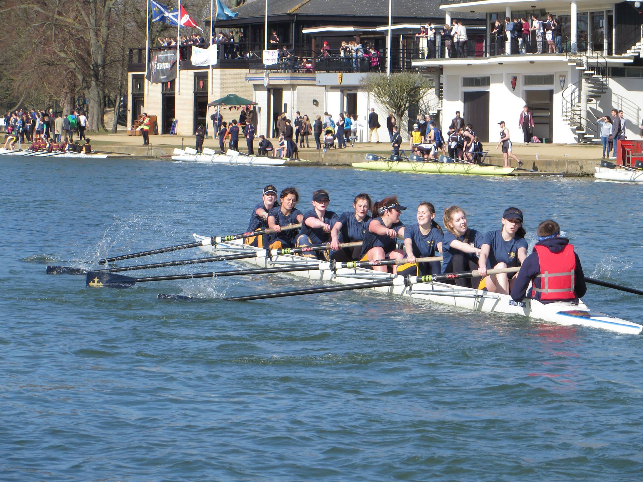 W3Torpids2015_rowing